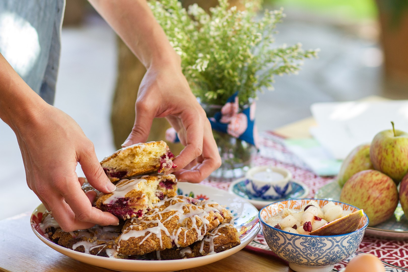 poner la mesa, la compañía del oriente, sur la table, blog, desayuno, receta, scones, mermelada
